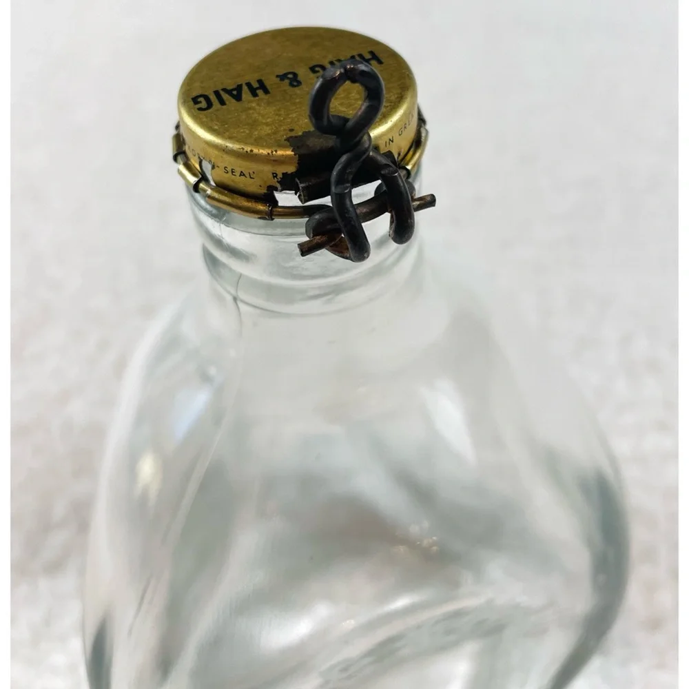 (VTG) HAIG & HAIG • Pinch Antique Scottish Whiskey Bottle w/ Original Cap